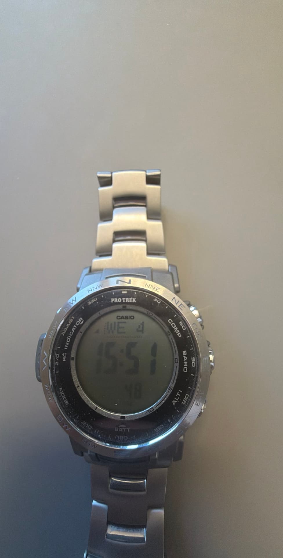 Casio Pro Trek Digitaluhr mit Edelstahlarmband