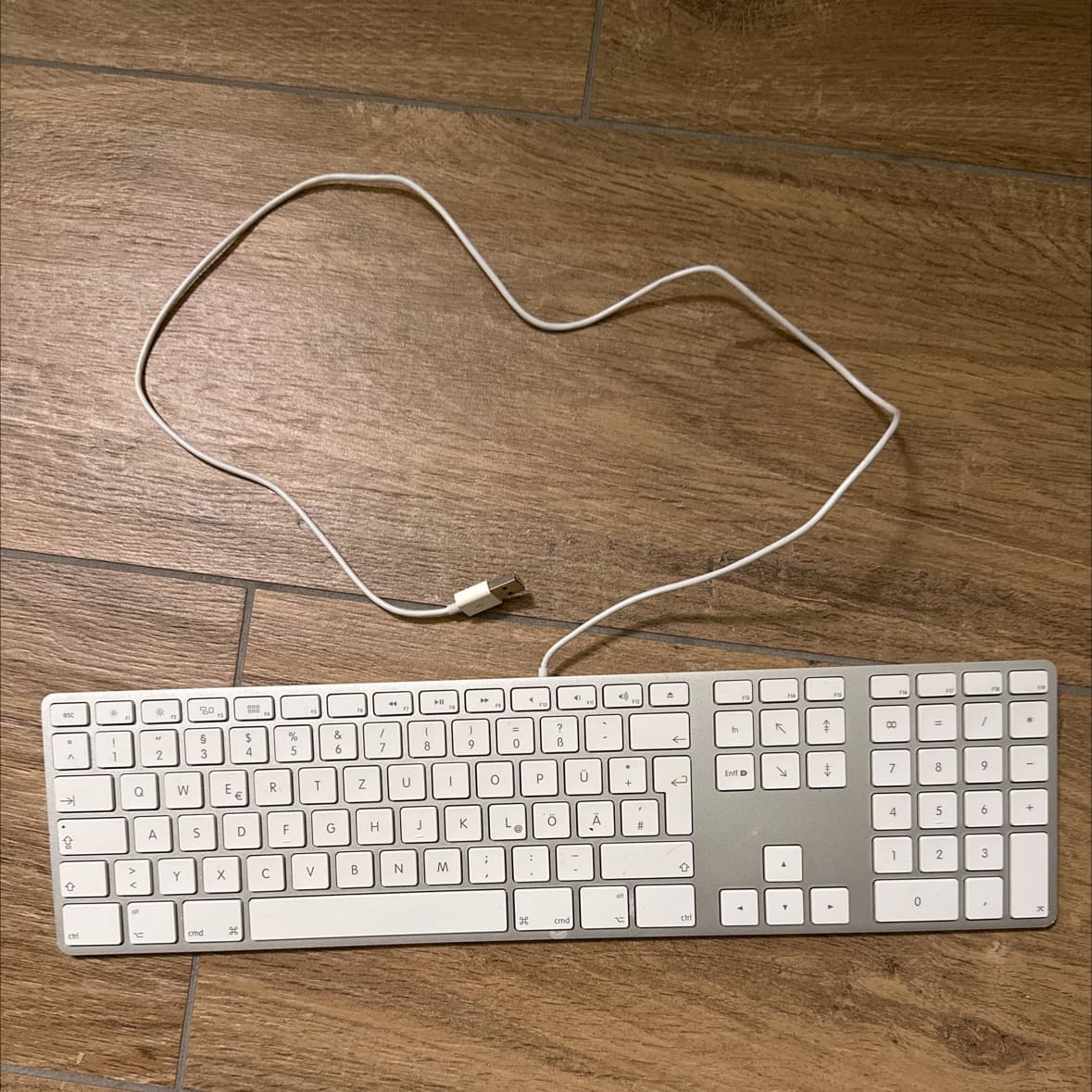 Apple USB-Tastatur A1243 mit Ziffernblock - sehr gut